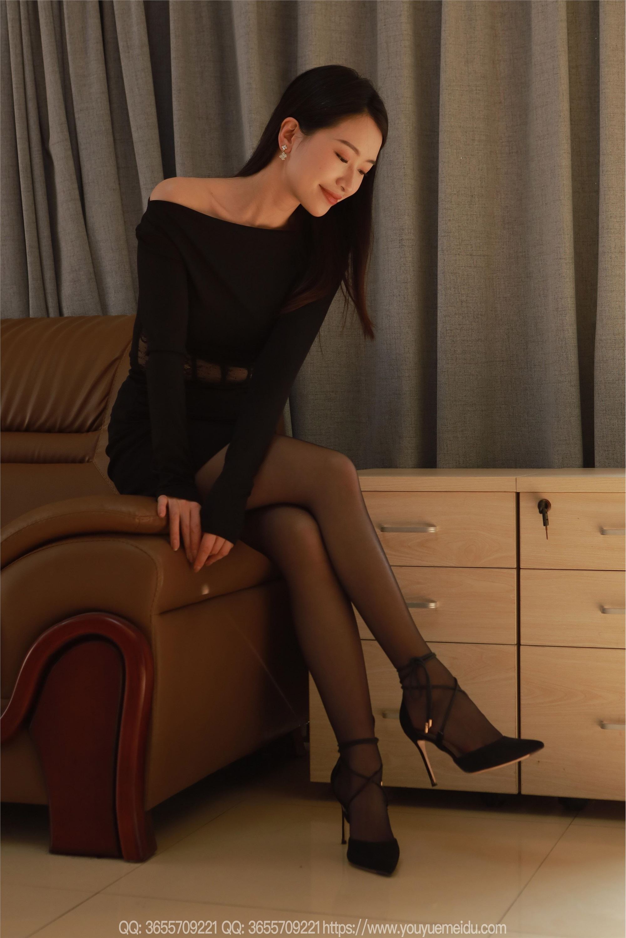 IESS异思趣向  2025.04.27 丝享家 2038 小婕《迷人黑玫瑰》